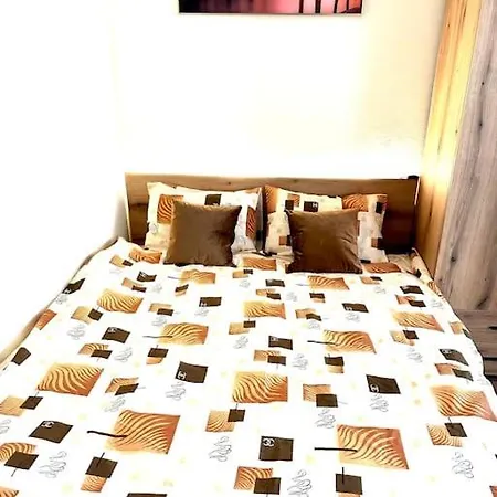 Appartement Park - Brand New Studio! *