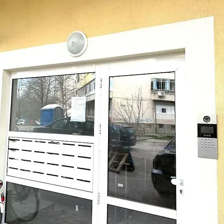 Lejlighed Park - Brand New Studio!